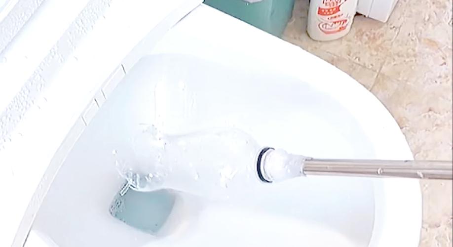 马桶轻微堵塞?塑料瓶自制疏通神器教程